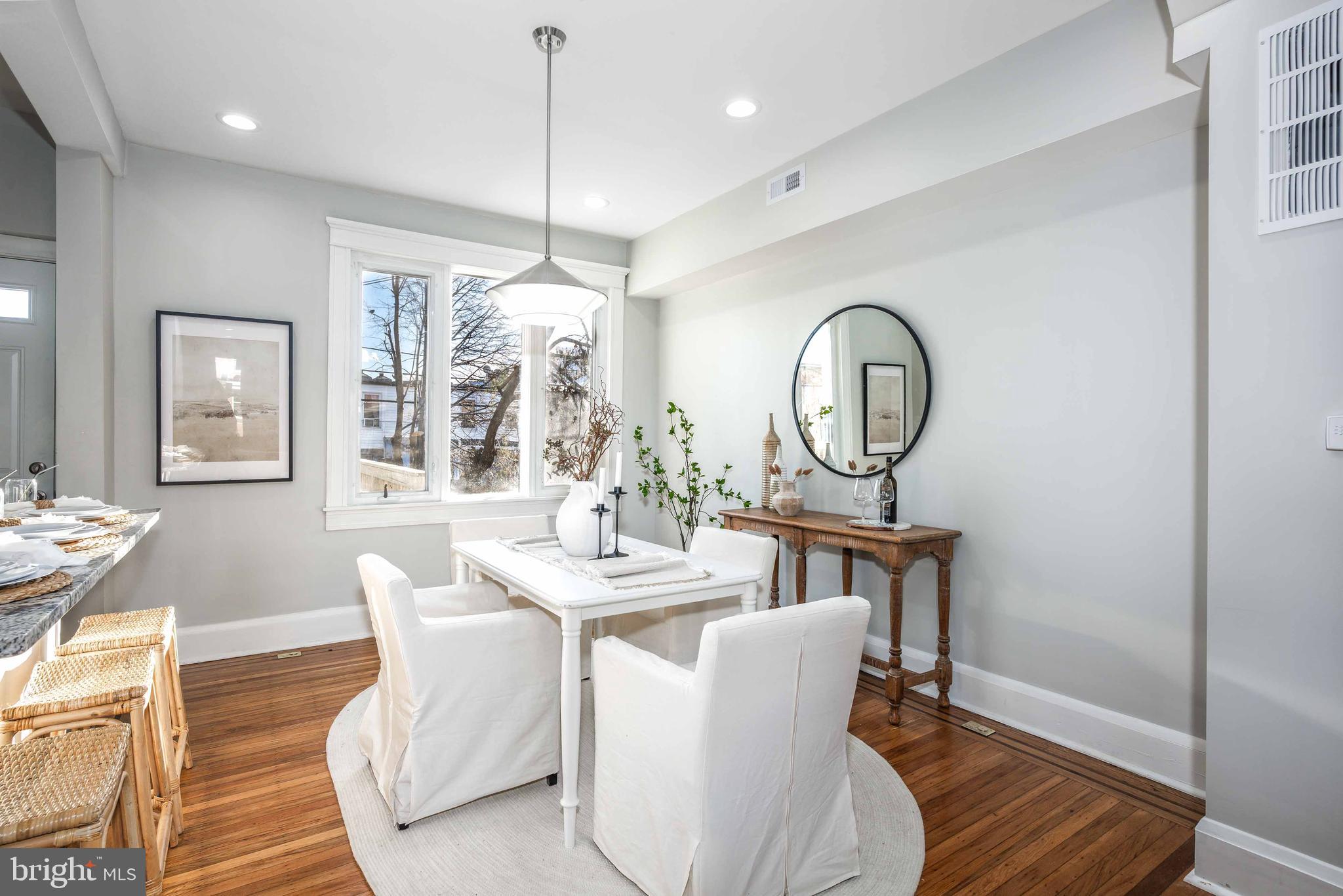 MONTEBELLO - Residential