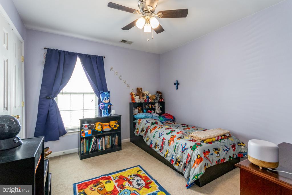 LEE'S PARKE - THE FALLS - Residential