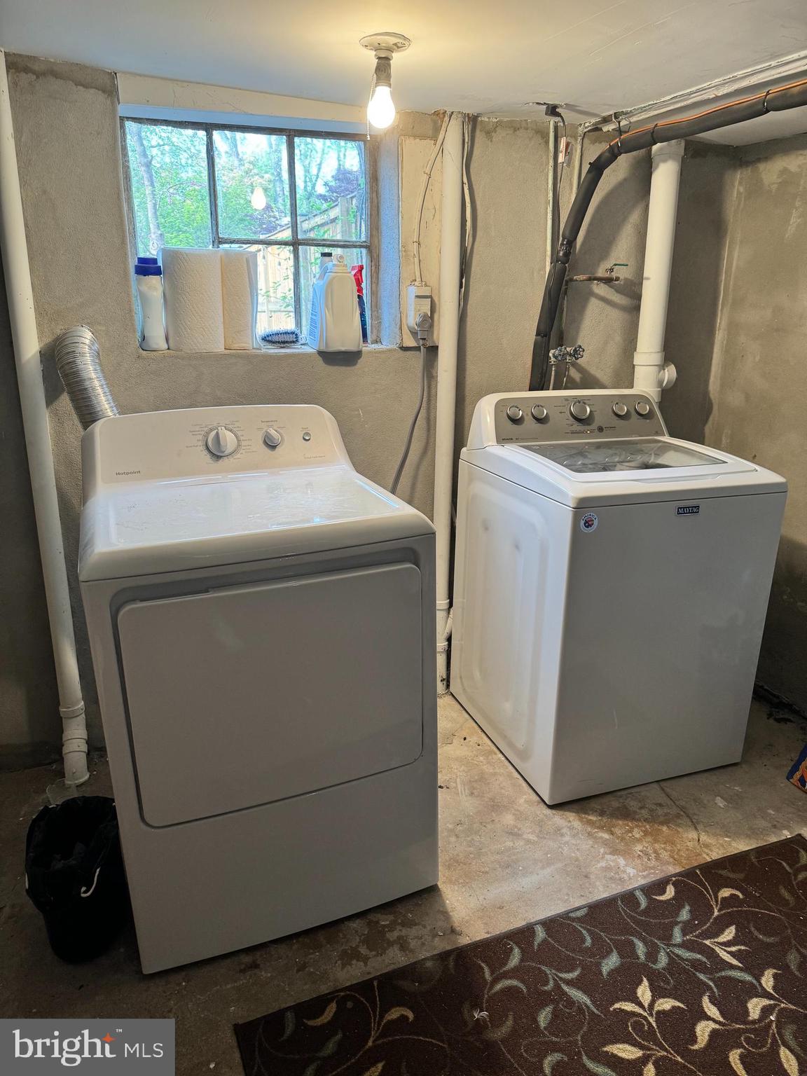 OLD TOWN - Residential Lease