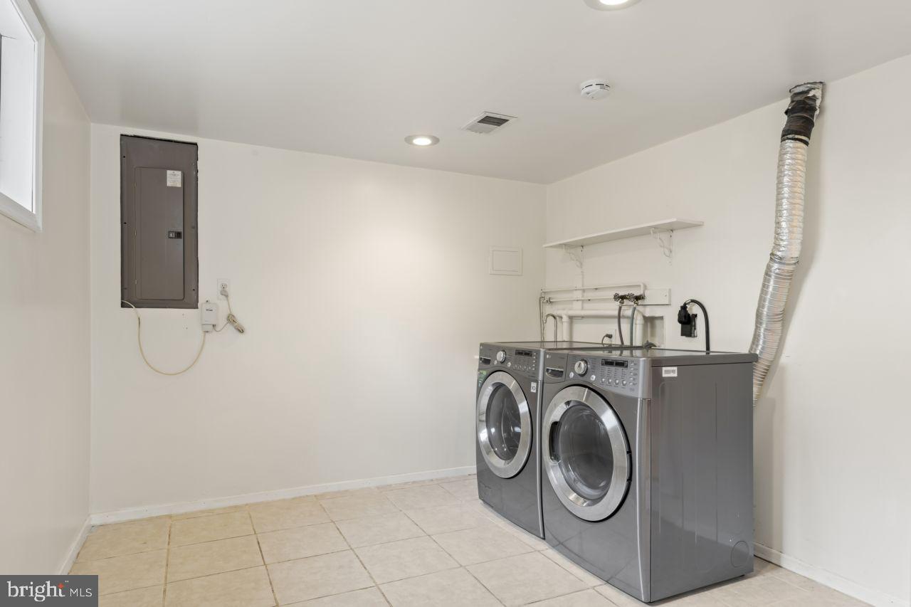 TWINBROOK FOREST - Residential