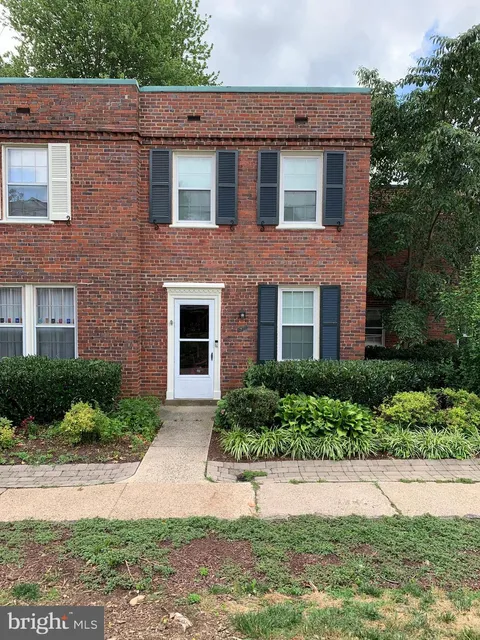 2700 13th Road S Unit 371, Arlington, VA MLS: VAAR2054020