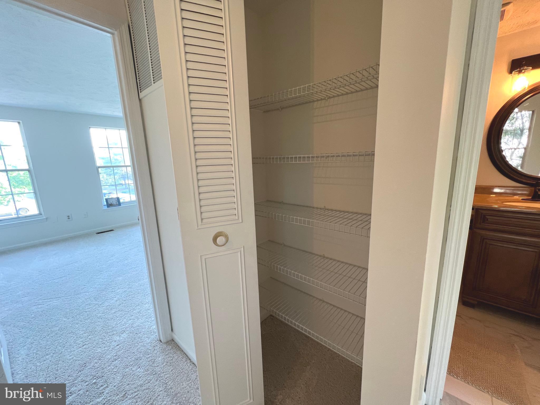 ASHBURN VILLAGE - Residential