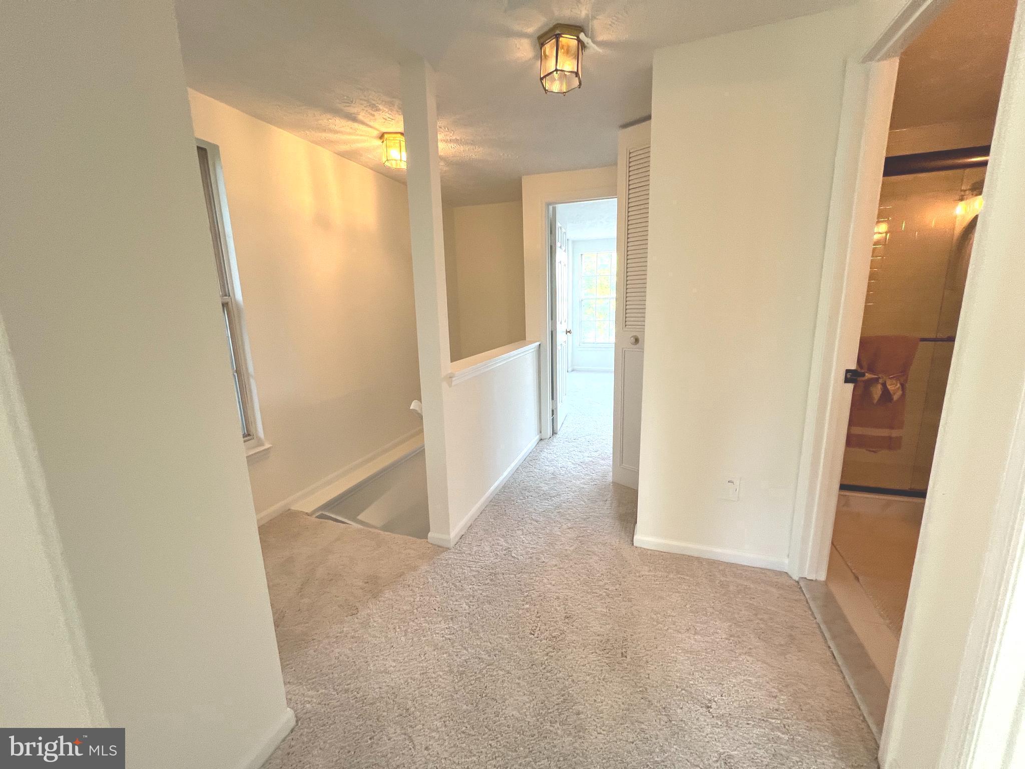 ASHBURN VILLAGE - Residential