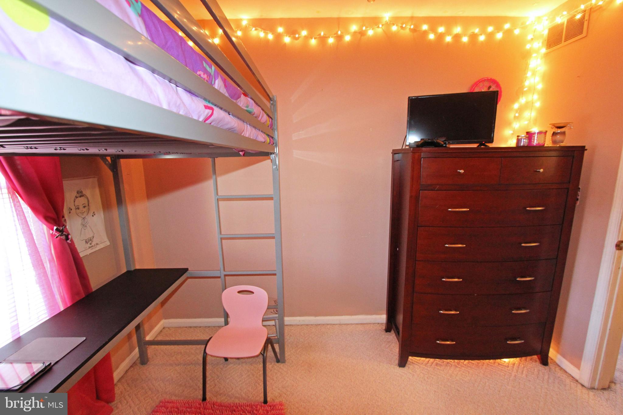 WEST SHORE - Residential