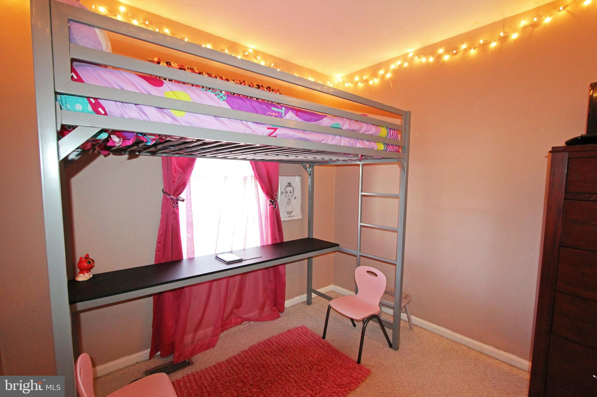 WEST SHORE - Residential