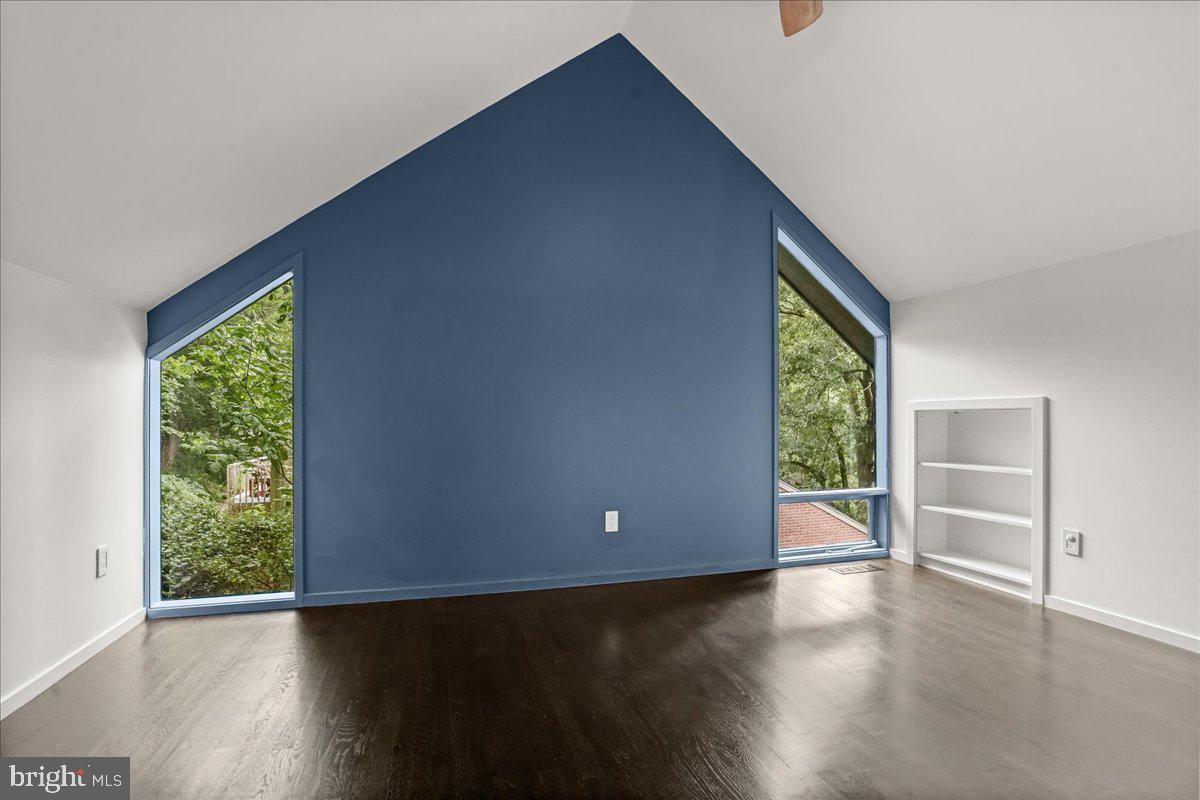 GLEN ECHO HEIGHTS - Residential