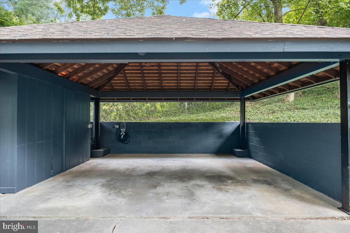 GLEN ECHO HEIGHTS - Residential