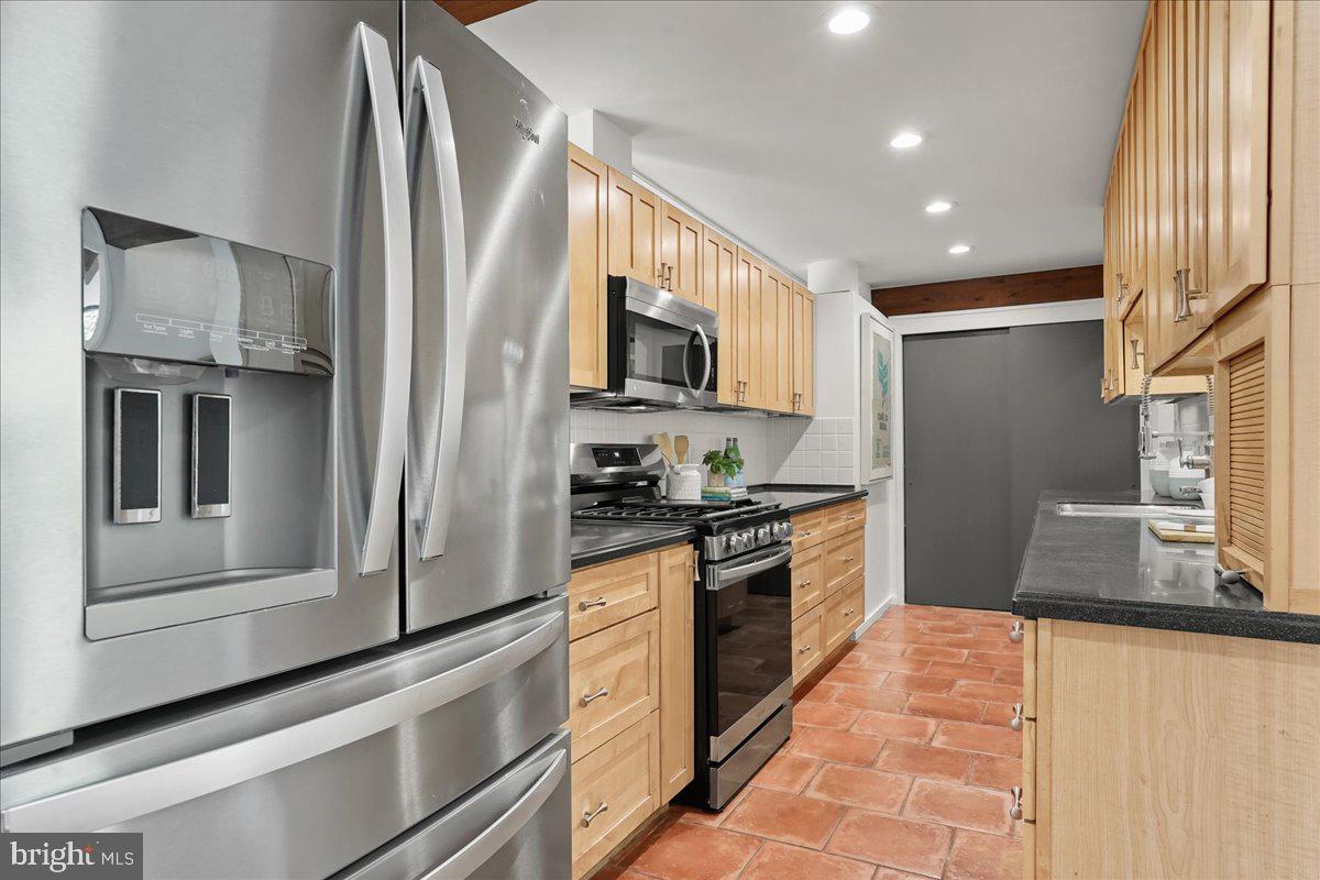 GLEN ECHO HEIGHTS - Residential