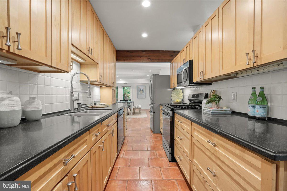 GLEN ECHO HEIGHTS - Residential