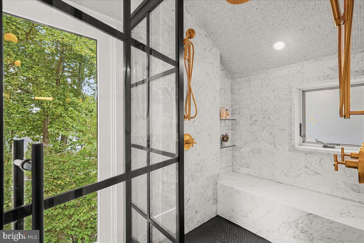 GLEN ECHO HEIGHTS - Residential