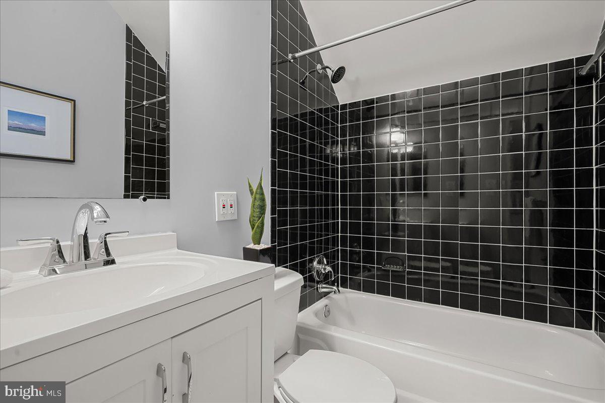 GLEN ECHO HEIGHTS - Residential