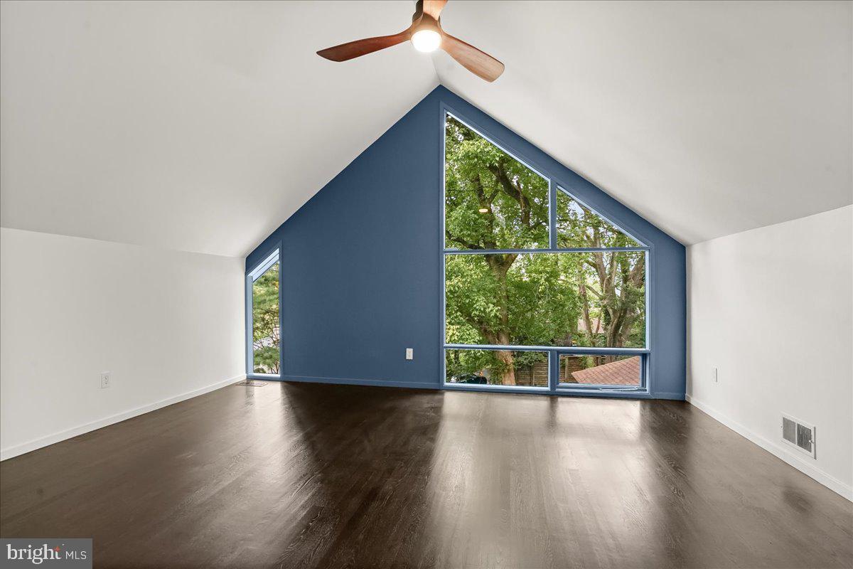 GLEN ECHO HEIGHTS - Residential