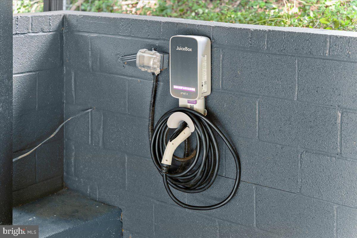 GLEN ECHO HEIGHTS - Residential