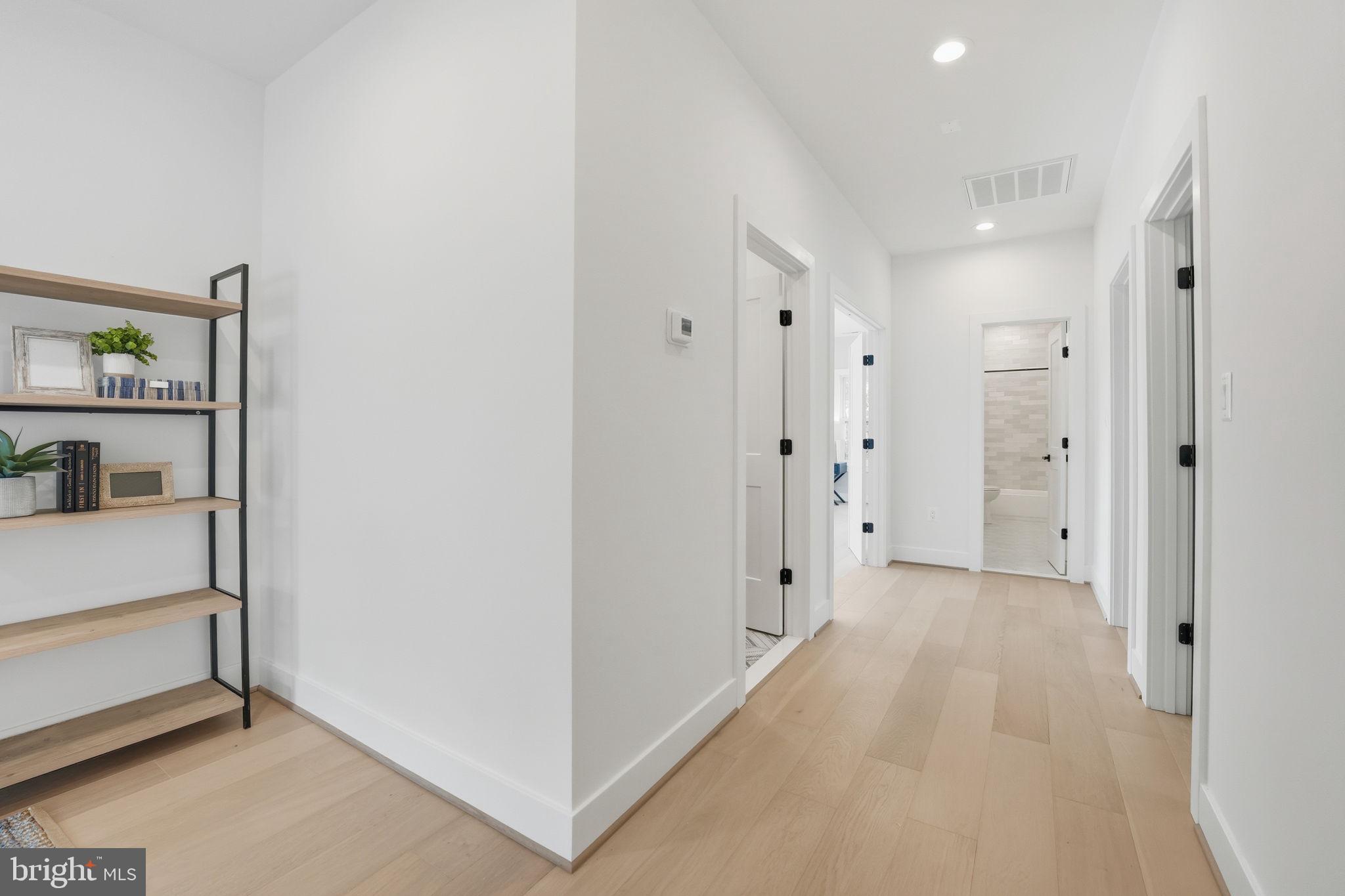 ANNALEE HEIGHTS - Residential