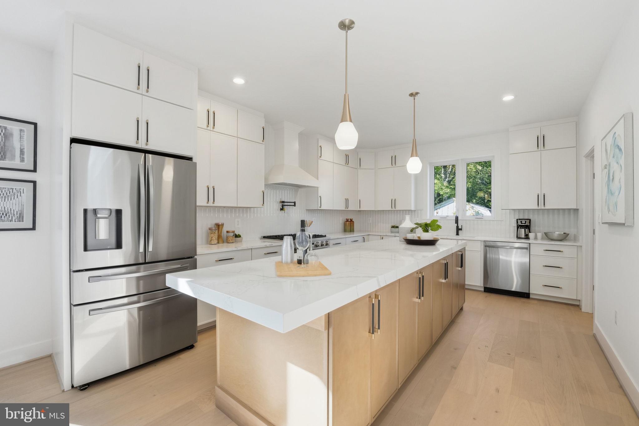 ANNALEE HEIGHTS - Residential