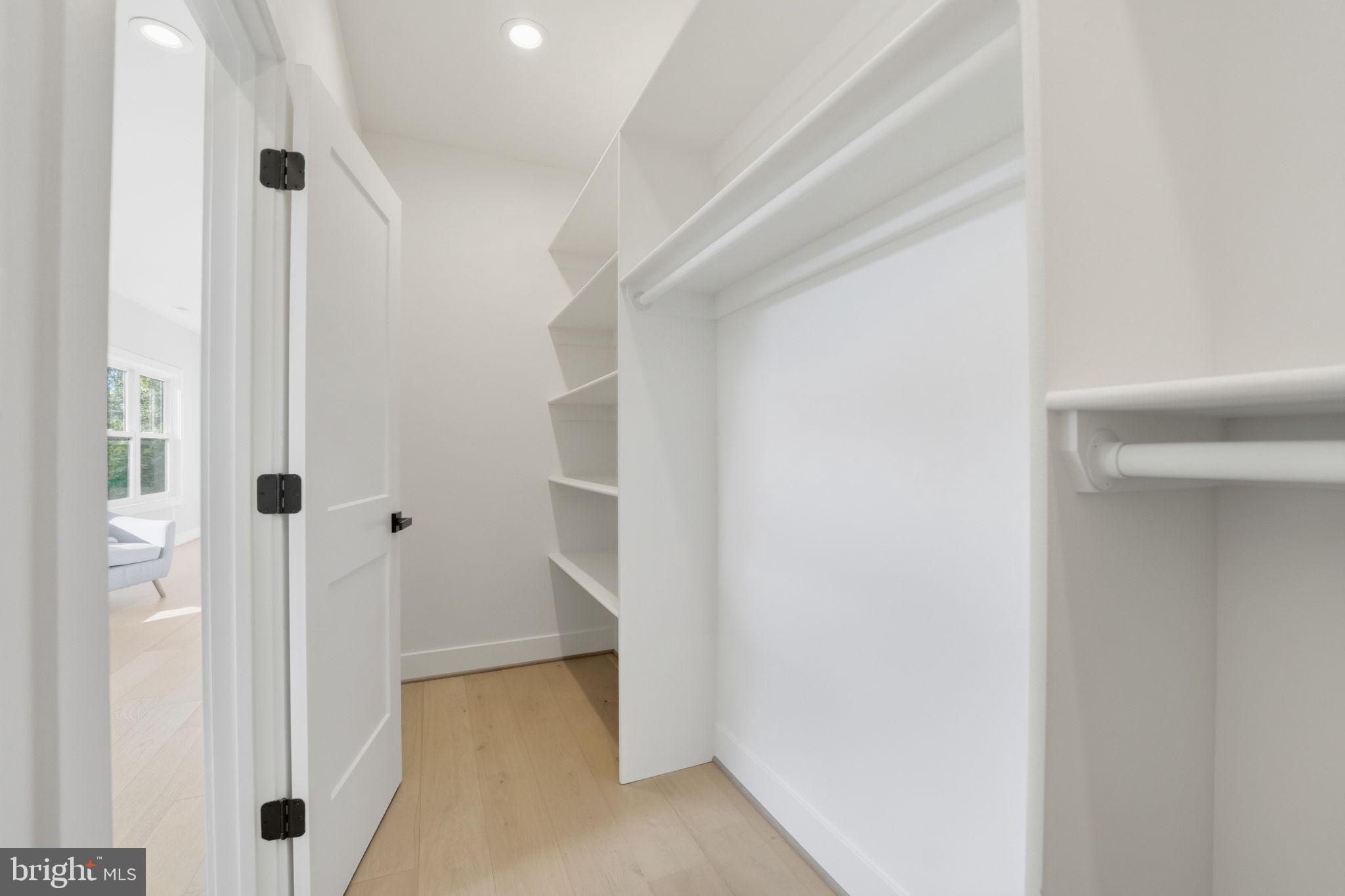 ANNALEE HEIGHTS - Residential