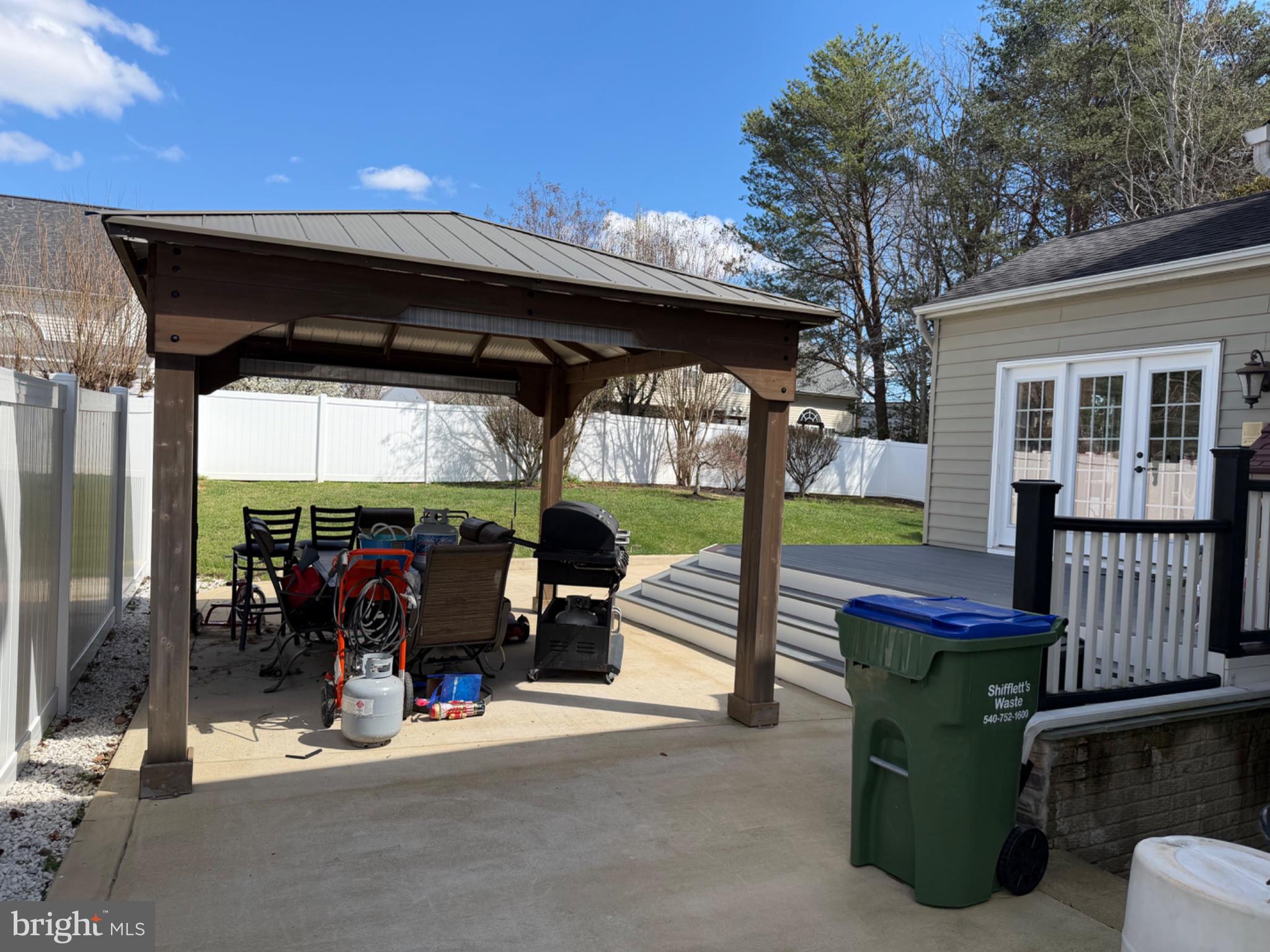 SALEM FIELDS - Residential