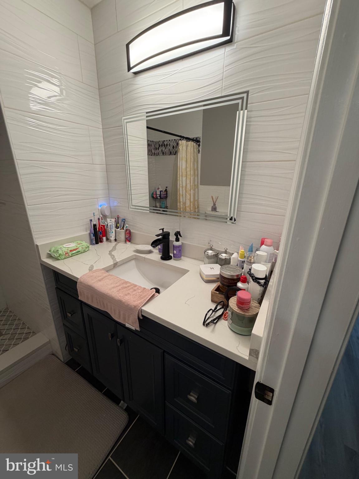 SALEM FIELDS - Residential