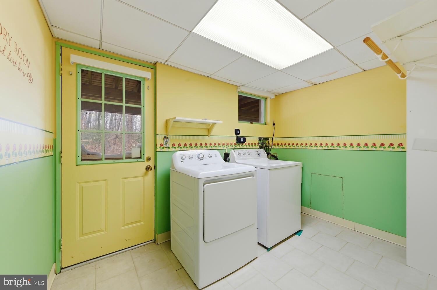 HALLMARK WOODS - Residential