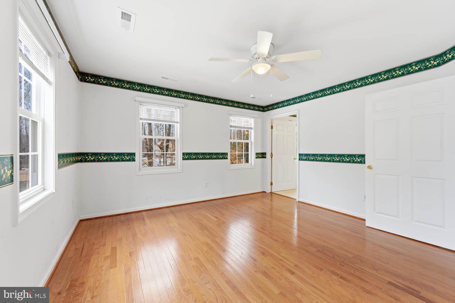 HALLMARK WOODS - Residential