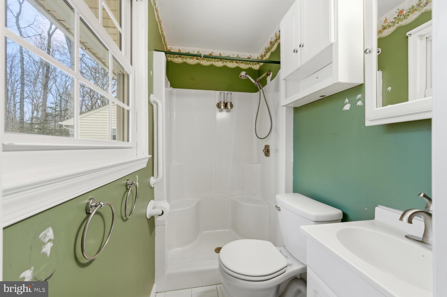 HALLMARK WOODS - Residential