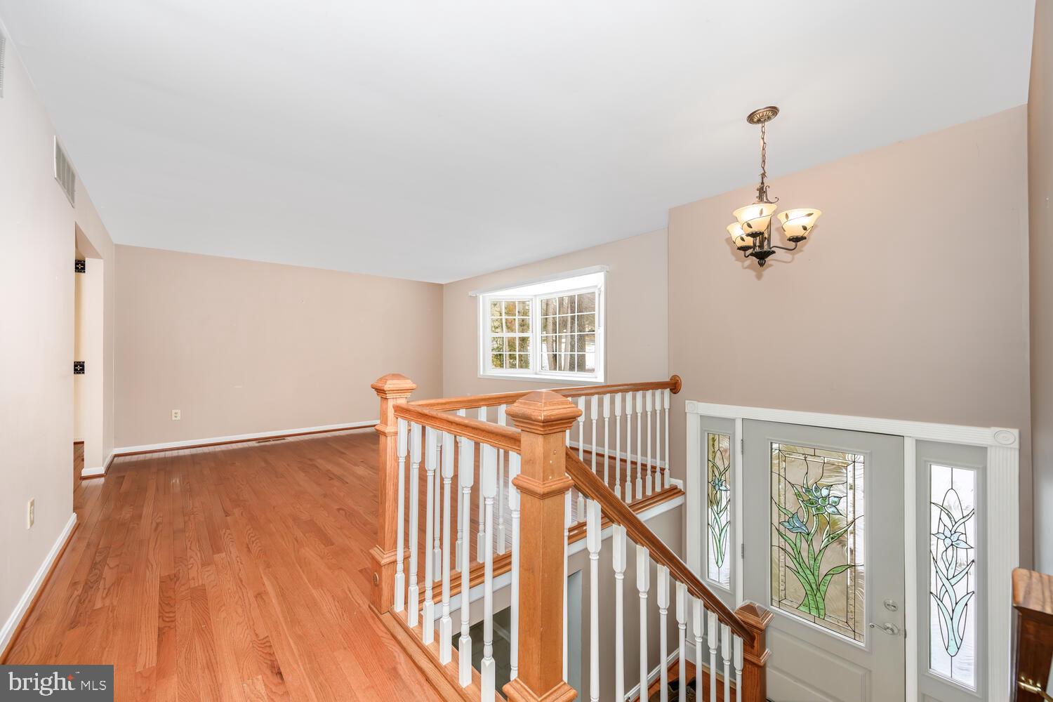 HALLMARK WOODS - Residential