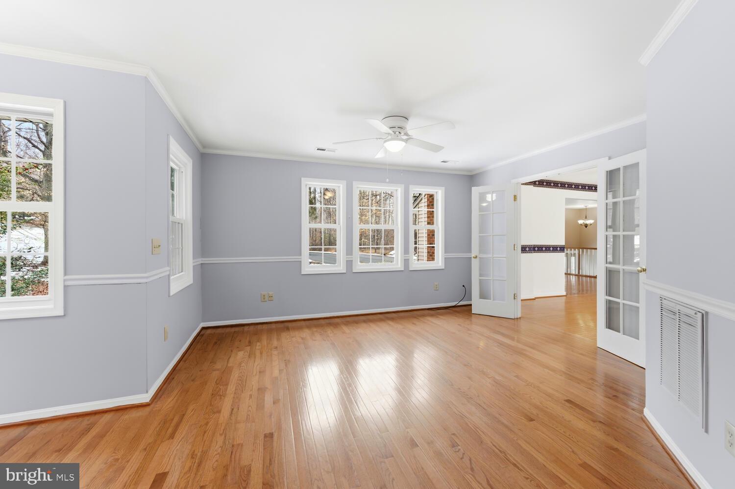 HALLMARK WOODS - Residential