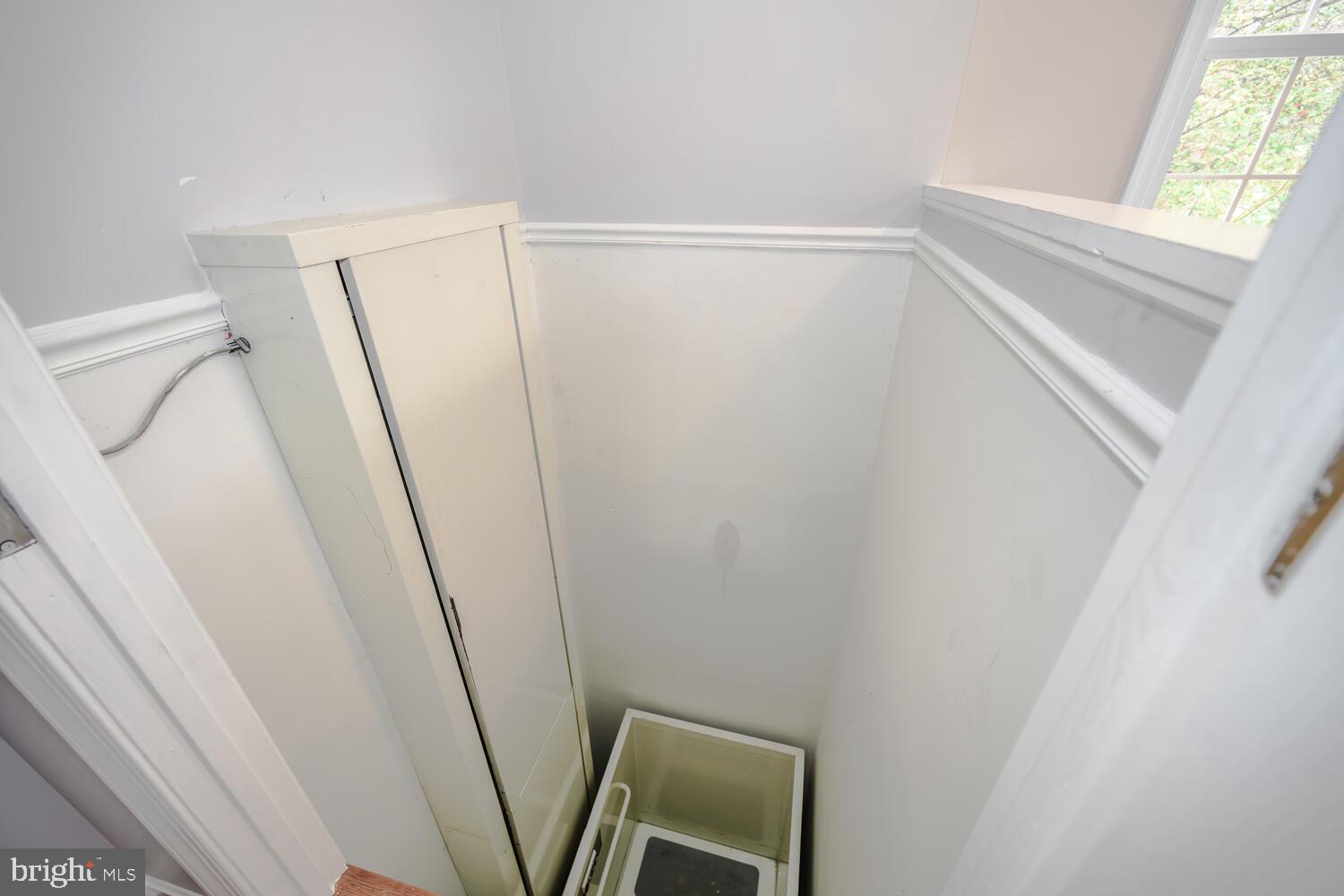 HALLMARK WOODS - Residential