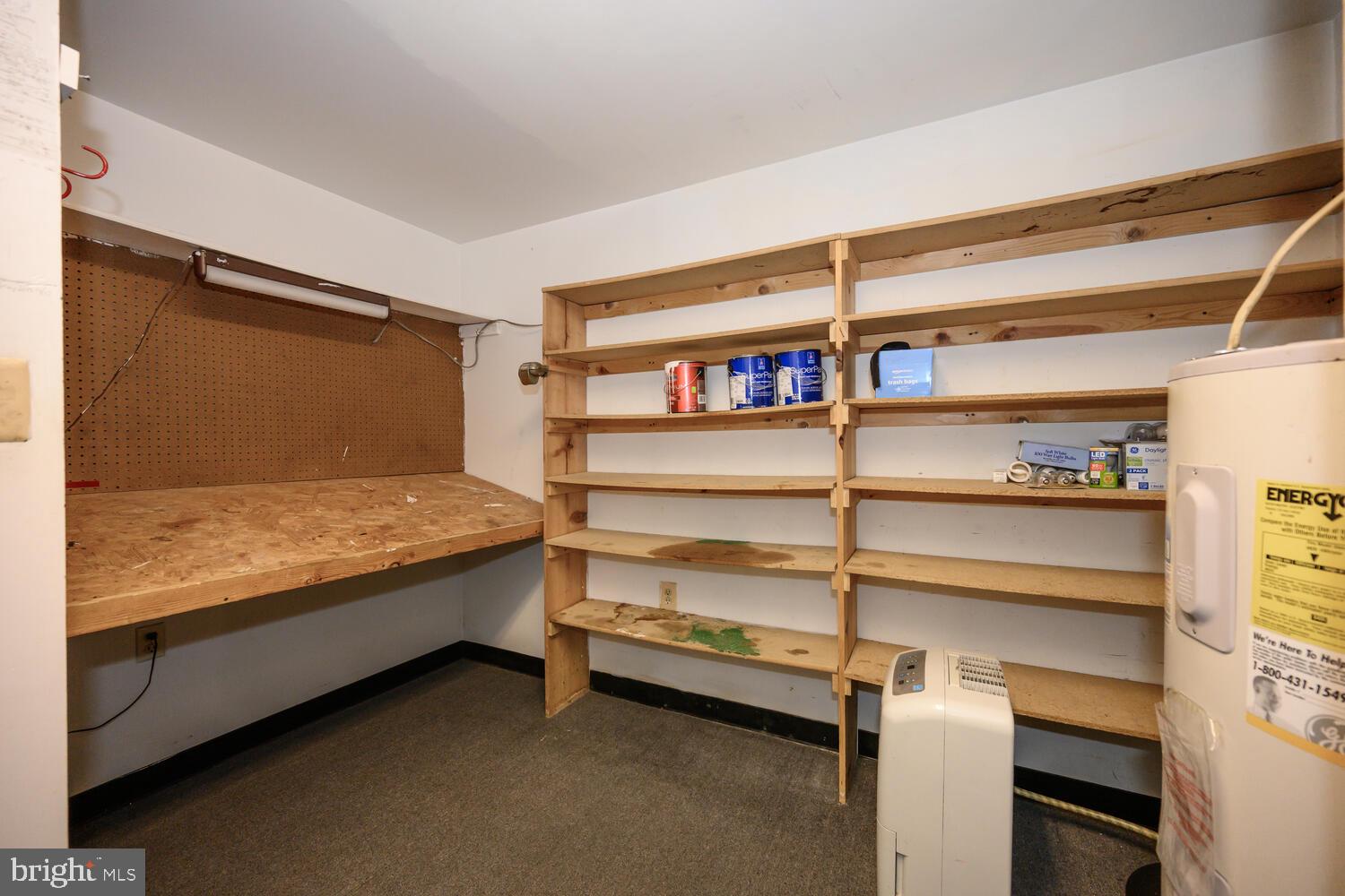 HALLMARK WOODS - Residential