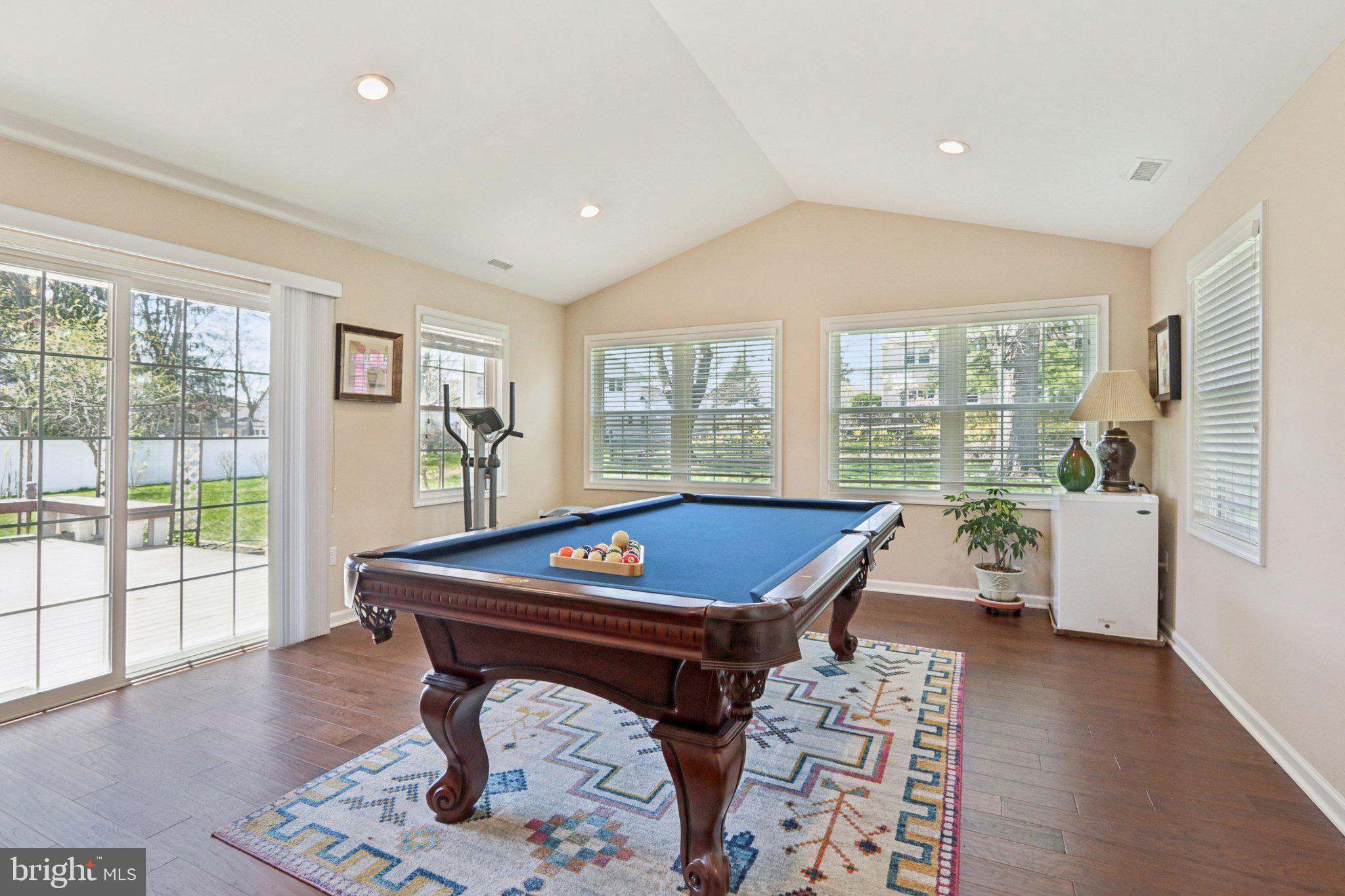 YARDLEY HUNT - Residential