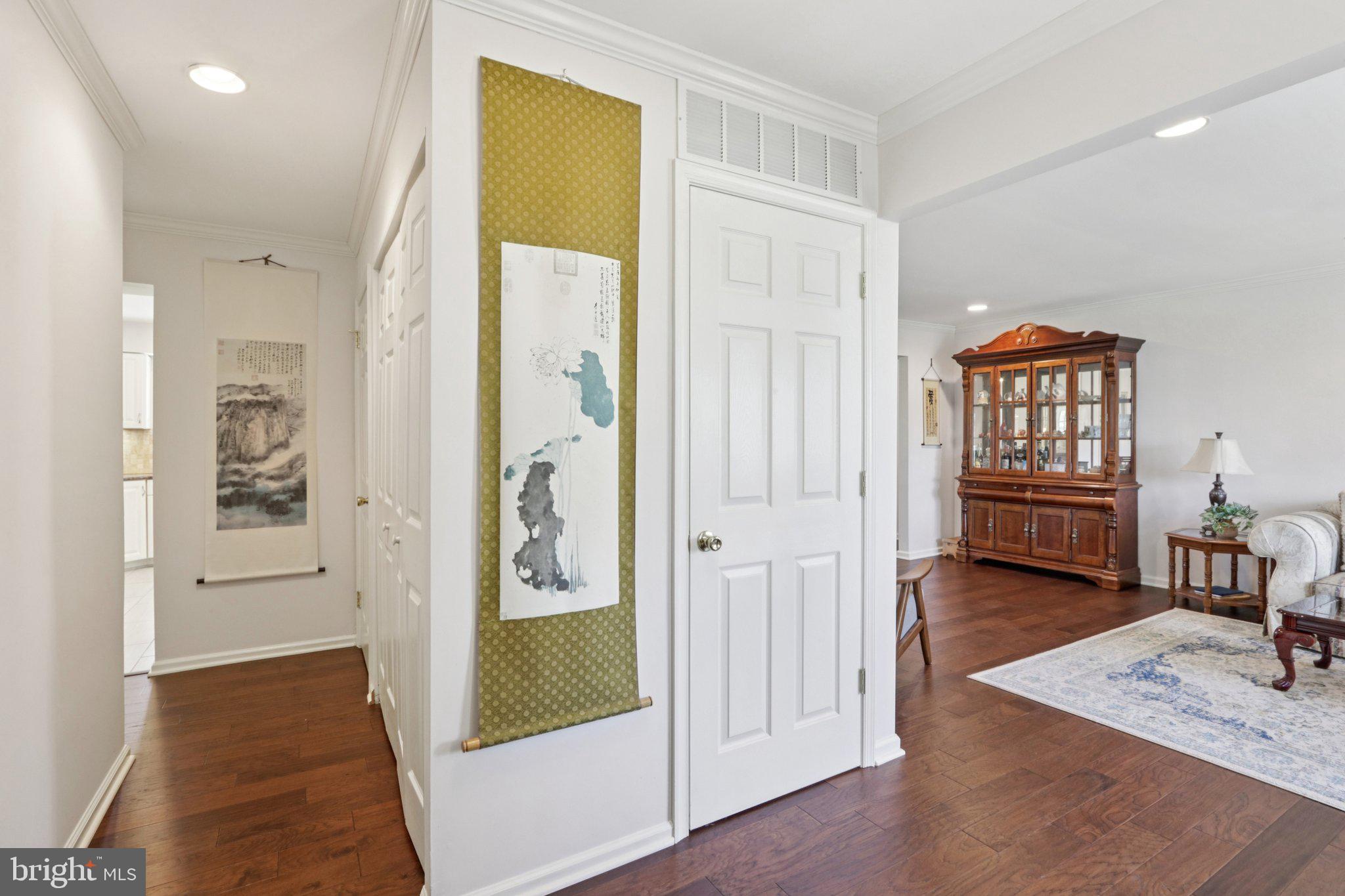 YARDLEY HUNT - Residential