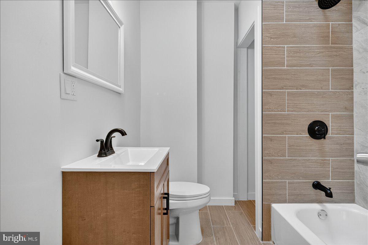 WEST OAK LANE - Residential