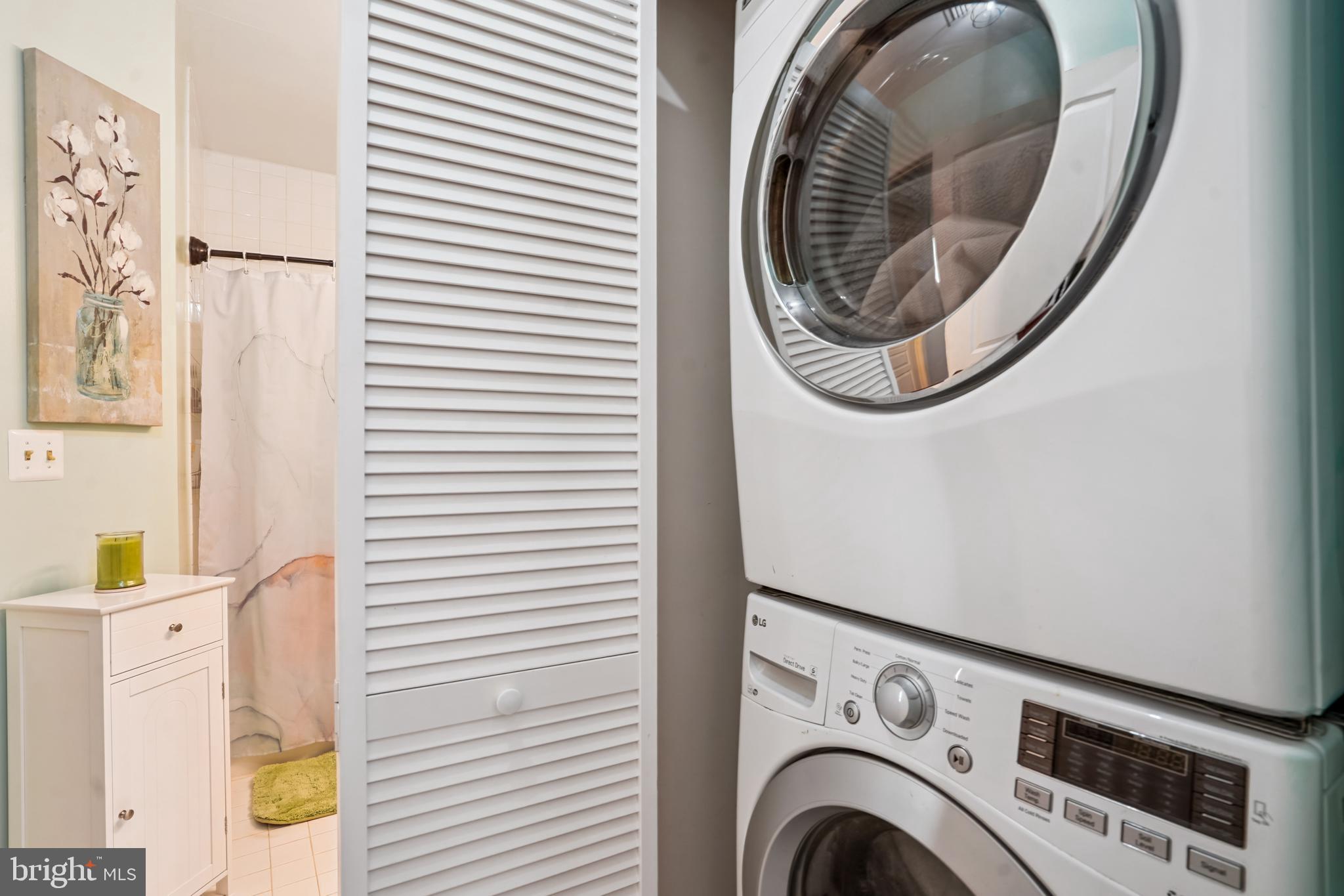 WORLDGATE CONDO - Residential