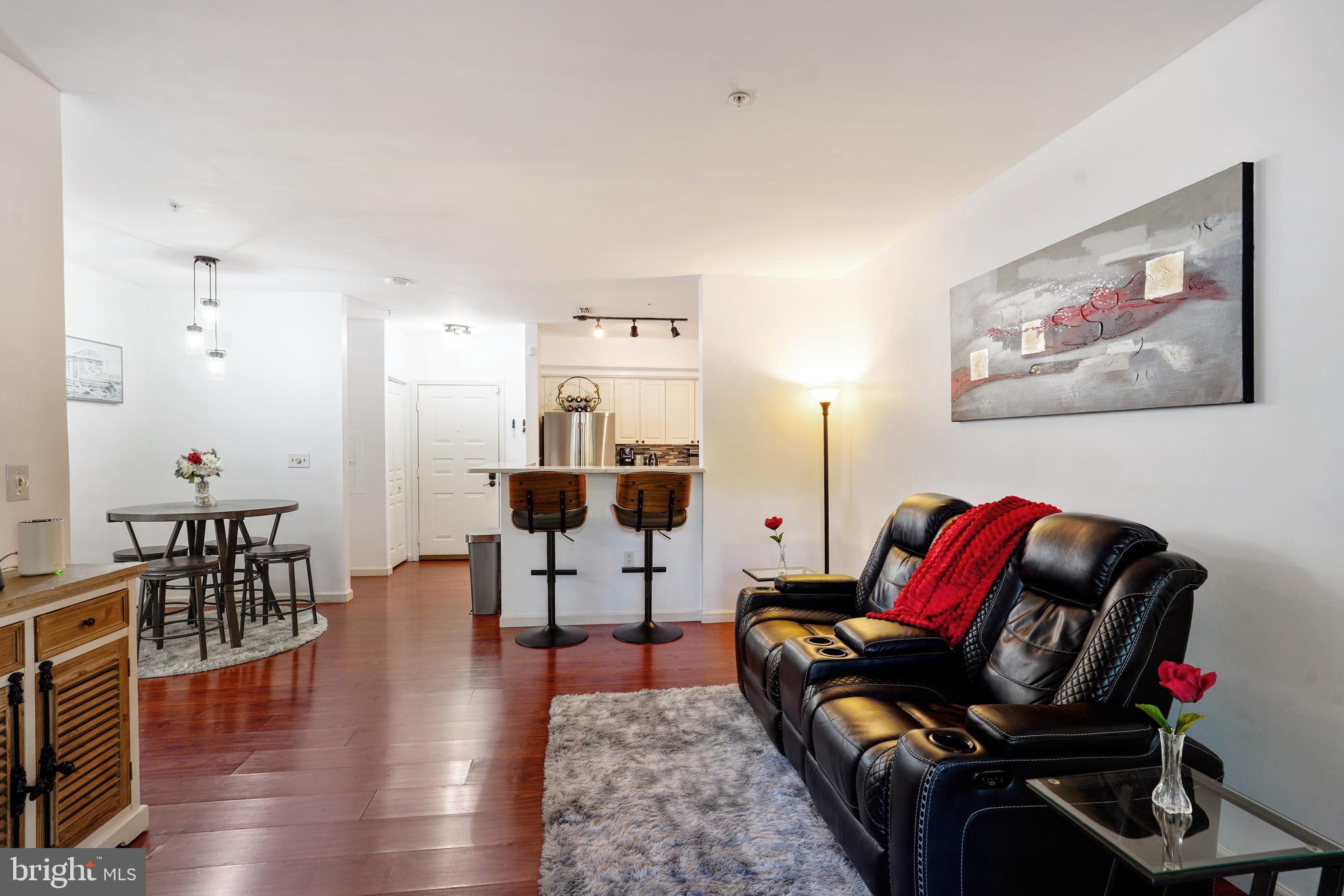 WORLDGATE CONDO - Residential