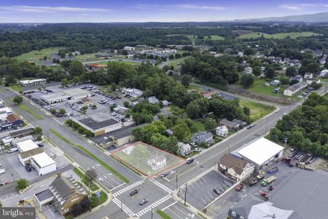 Photo of 202 E 6th Street, FRONT ROYAL, VA 22630 (MLS # VAWR2012698)