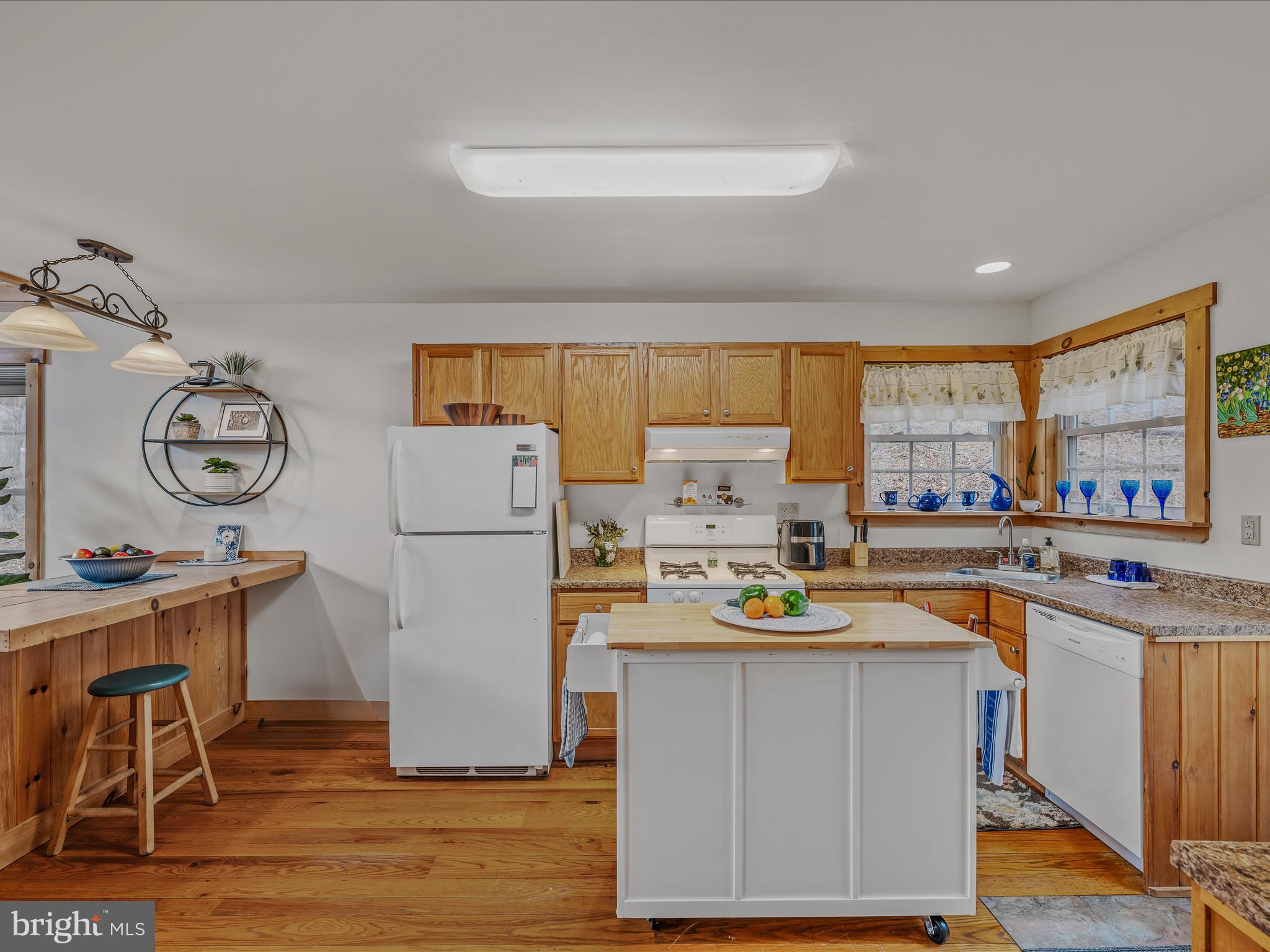 ROUSE MOUNTAIN - Residential