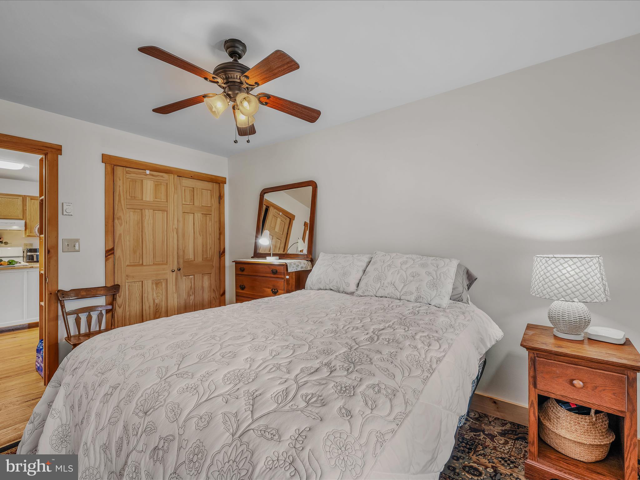 ROUSE MOUNTAIN - Residential