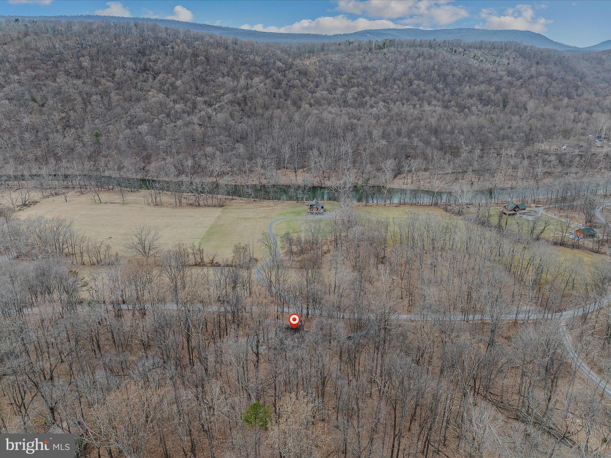 ROUSE MOUNTAIN - Residential