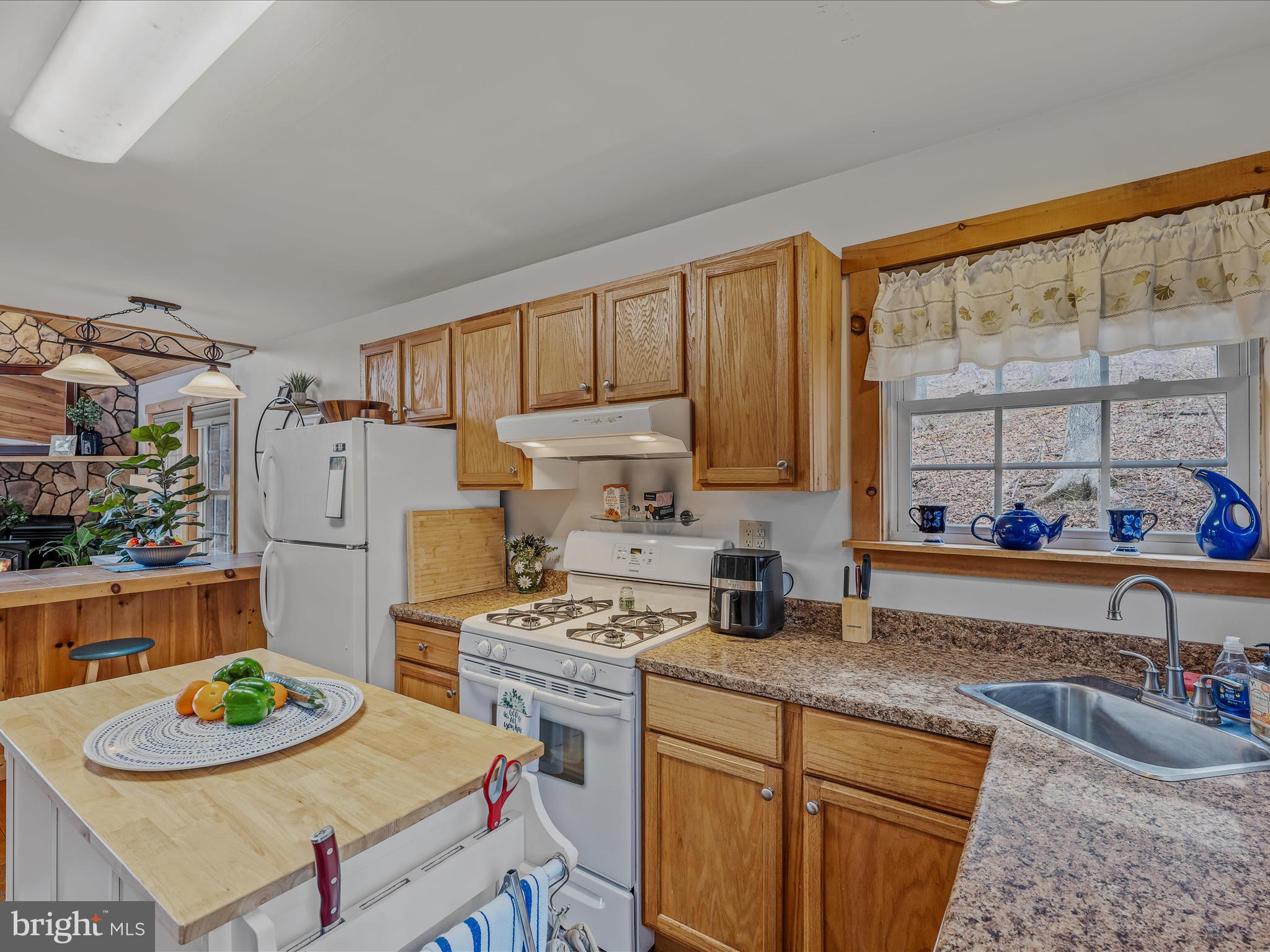 ROUSE MOUNTAIN - Residential