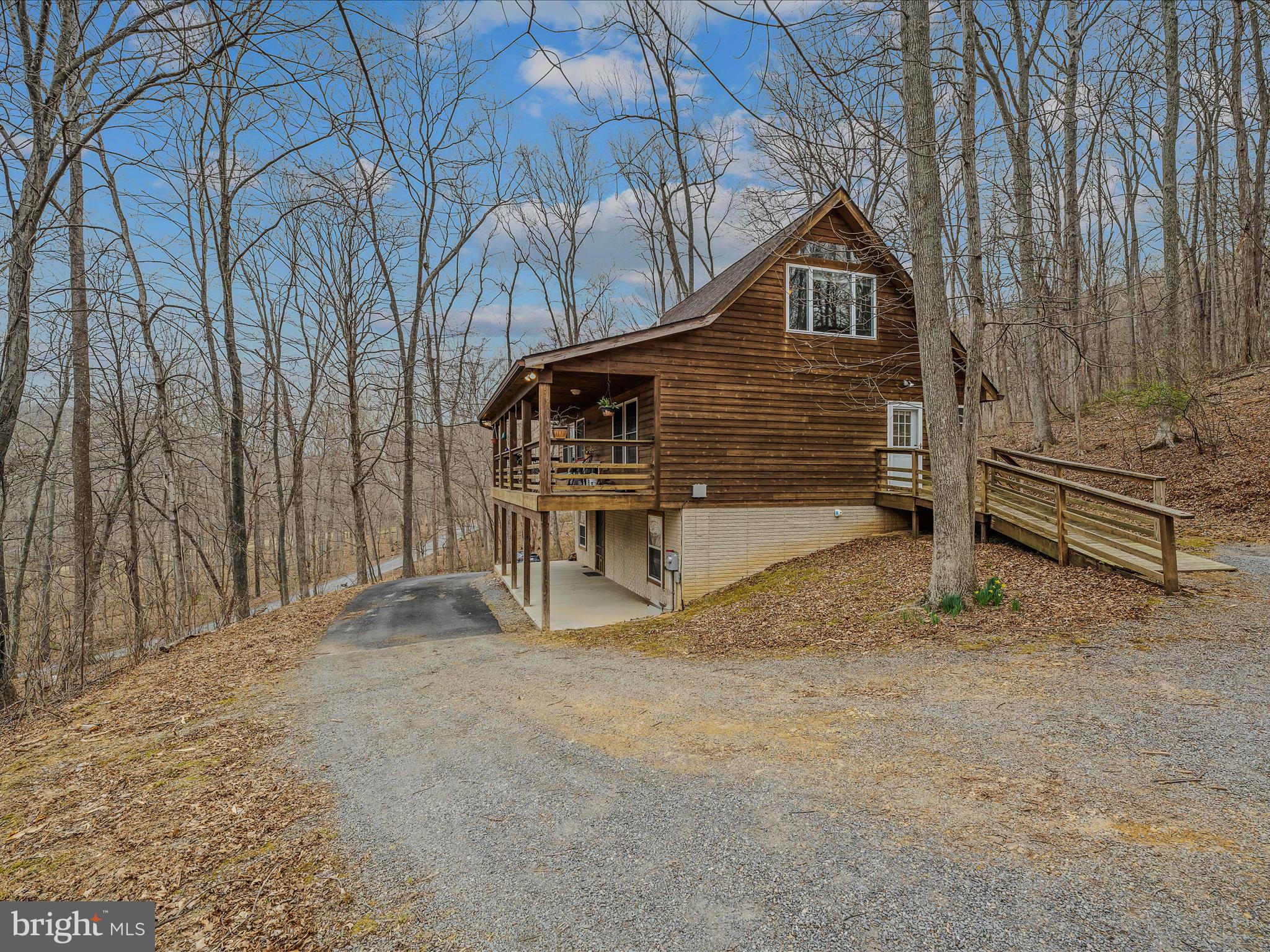 ROUSE MOUNTAIN - Residential