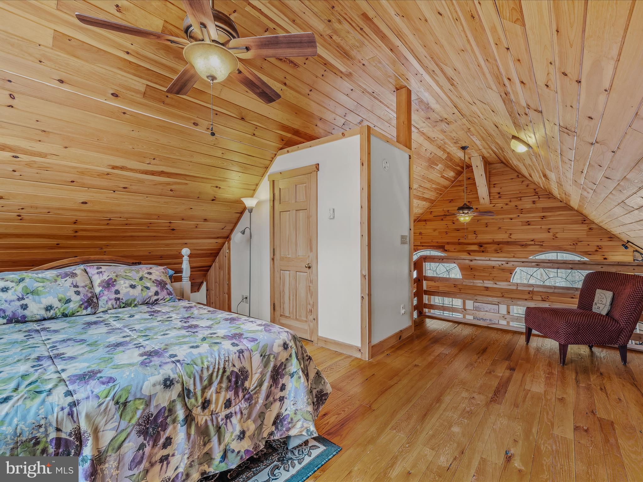 ROUSE MOUNTAIN - Residential