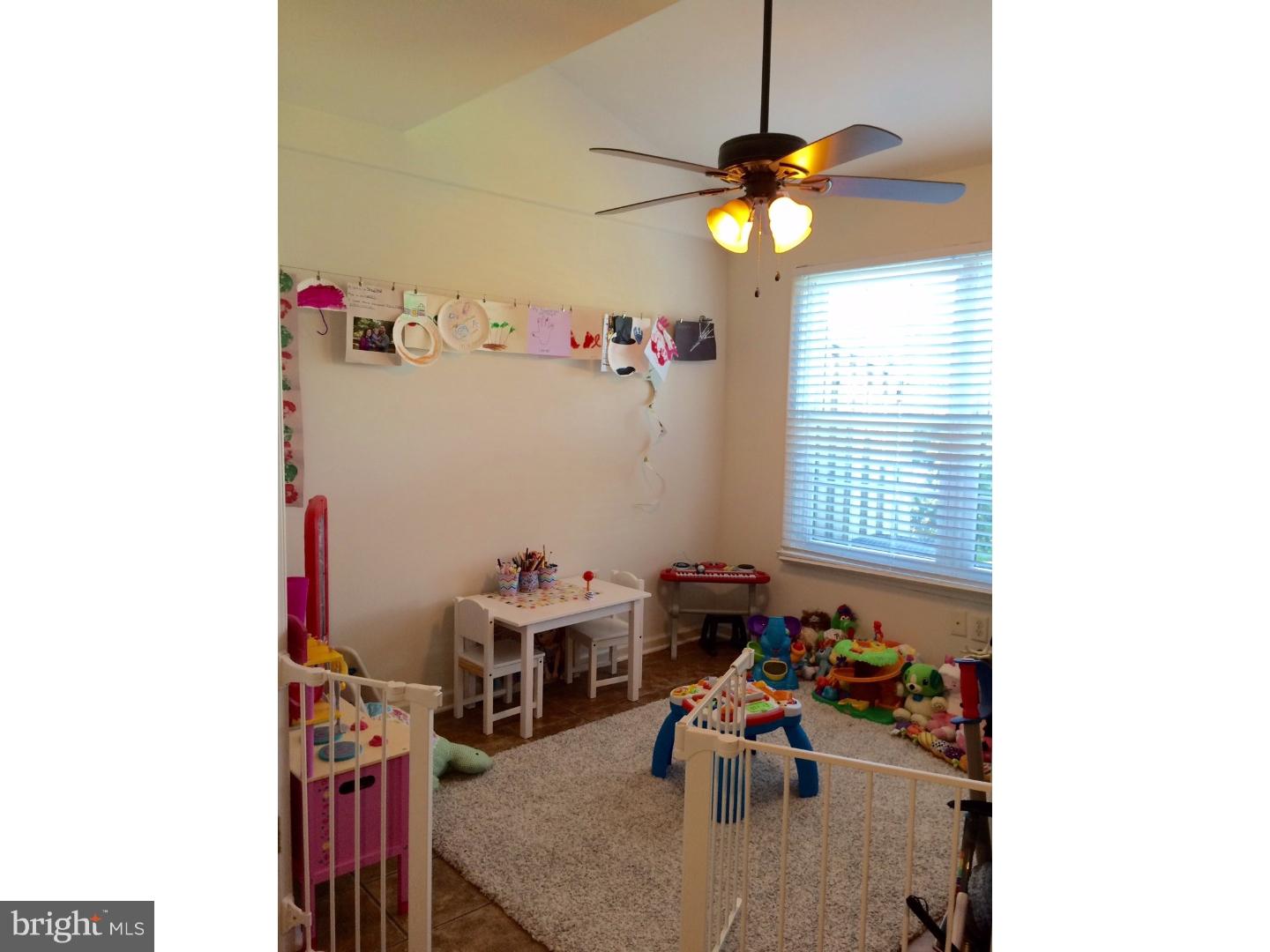 BRADFORD SQUARE - Residential Lease