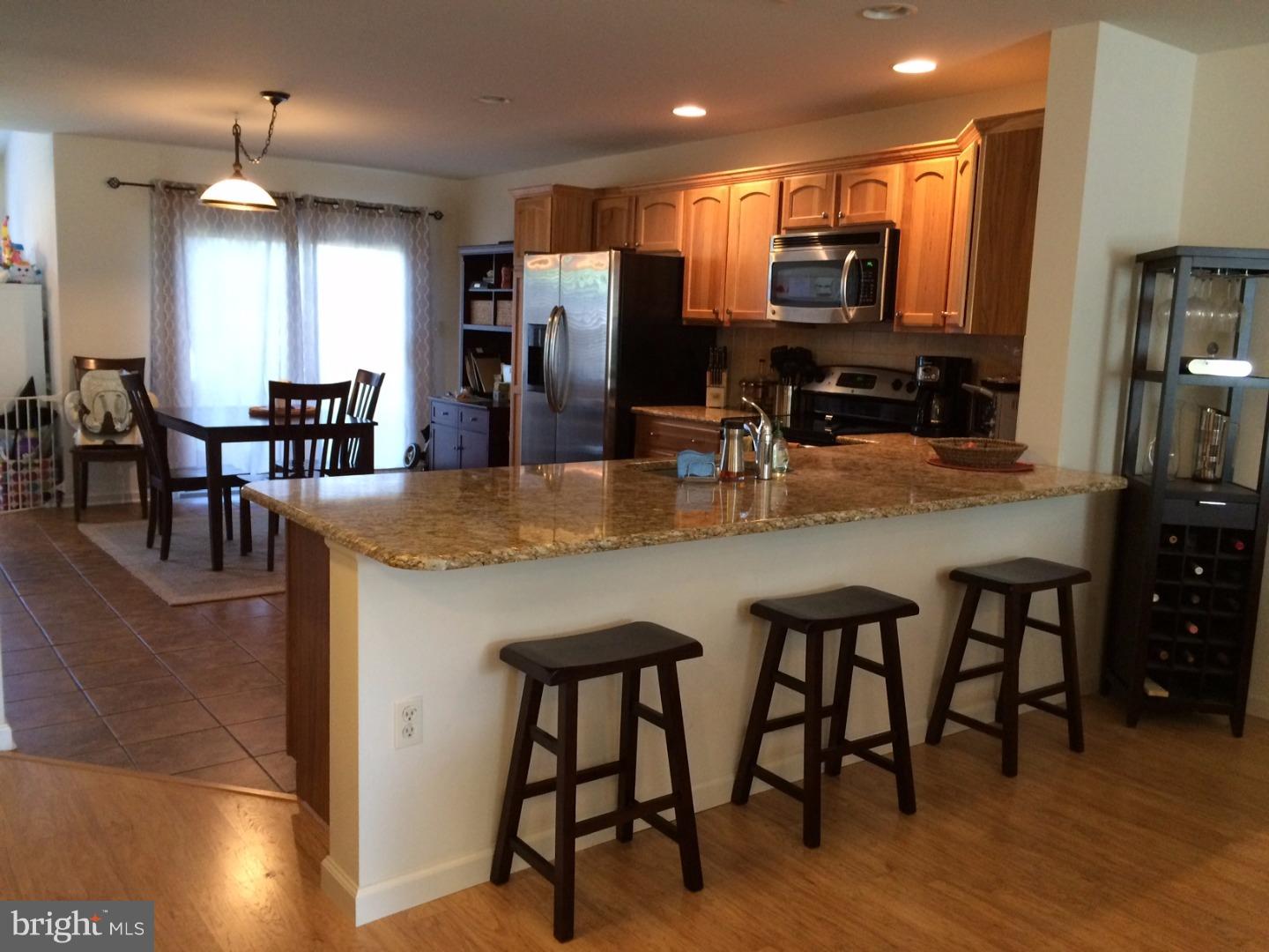 BRADFORD SQUARE - Residential Lease