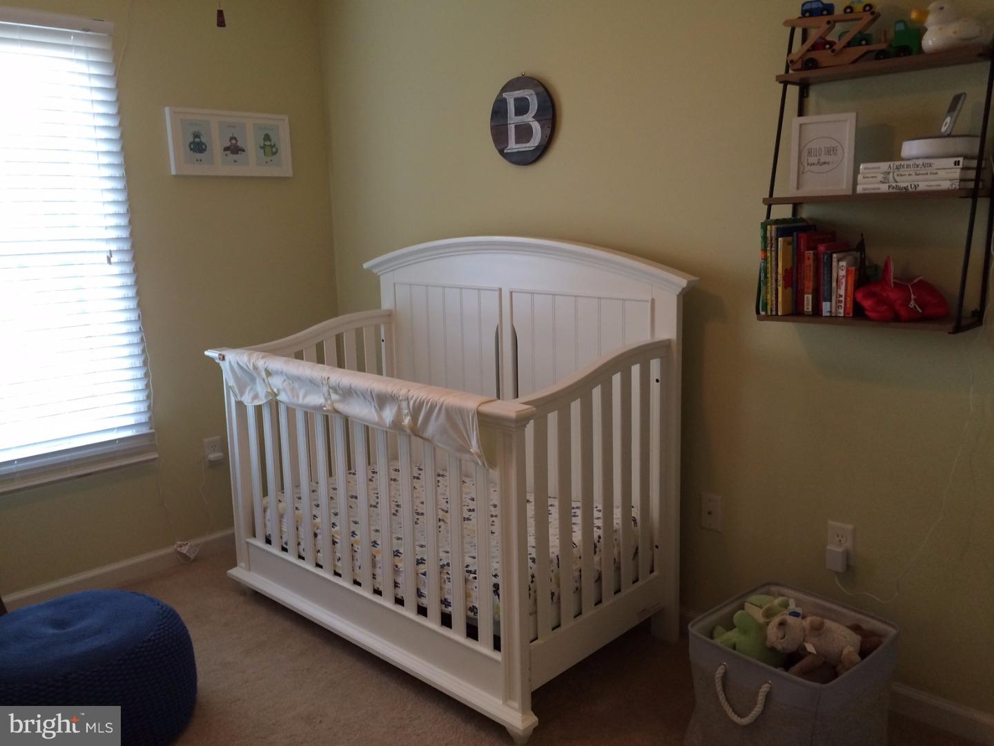 BRADFORD SQUARE - Residential Lease