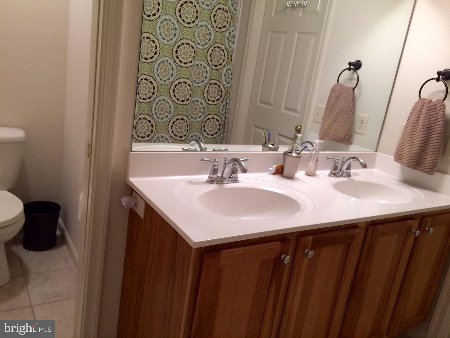 BRADFORD SQUARE - Residential Lease