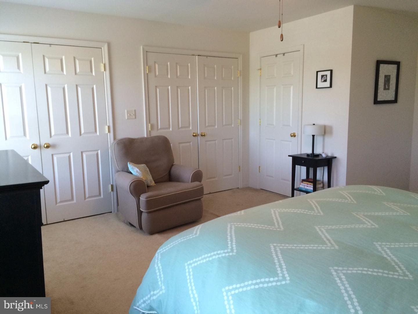 BRADFORD SQUARE - Residential Lease