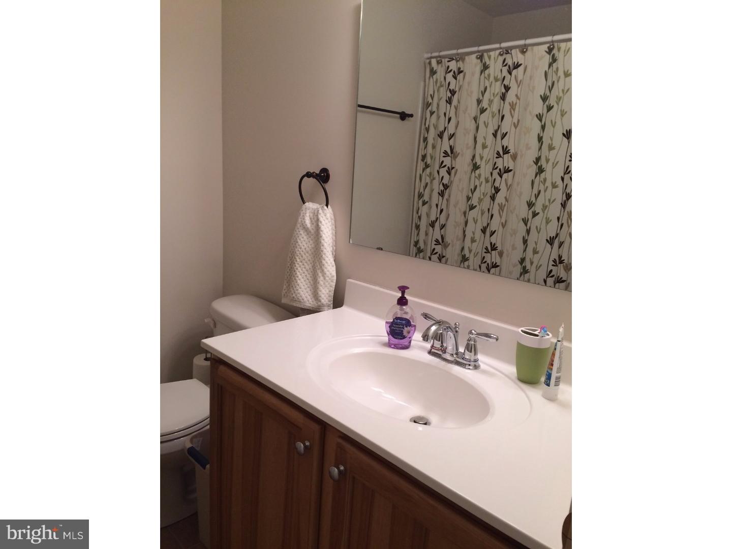 BRADFORD SQUARE - Residential Lease