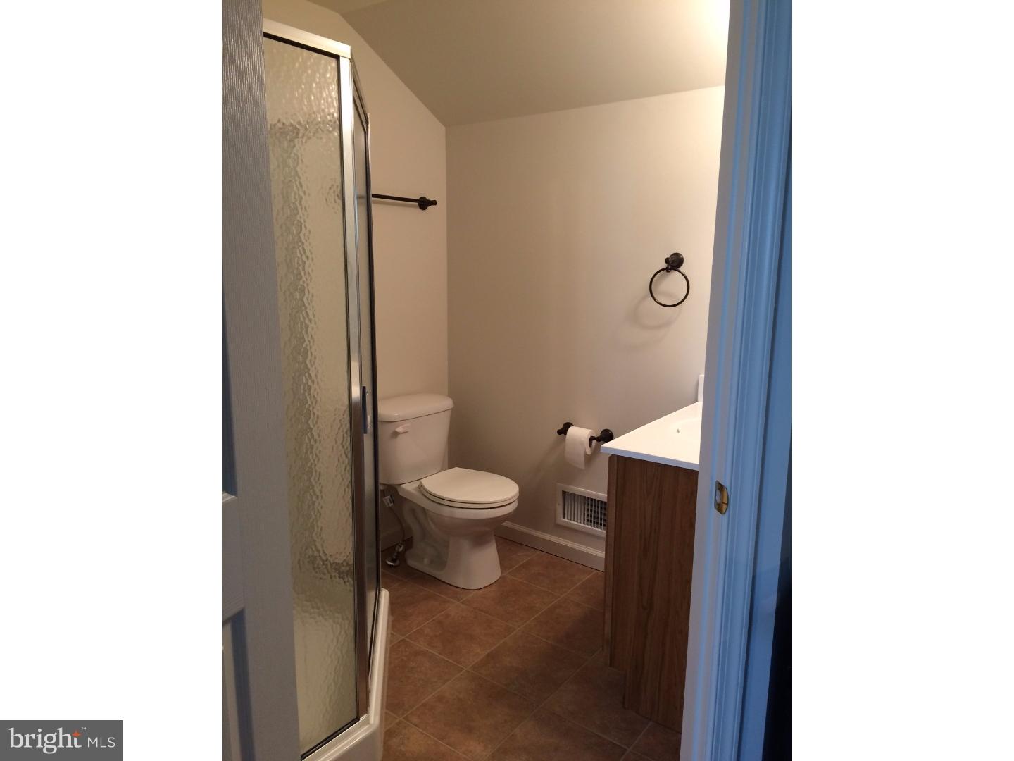 BRADFORD SQUARE - Residential Lease