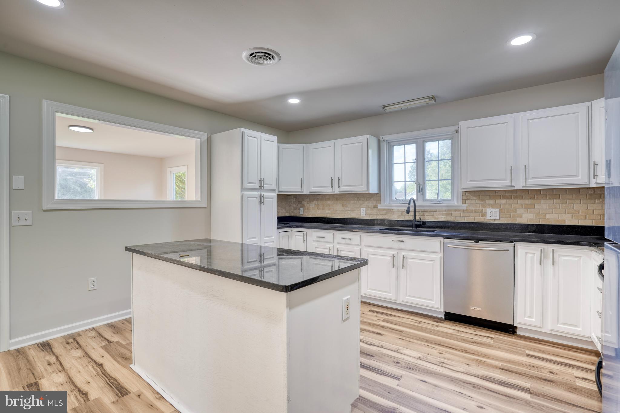 EASTON - Residential