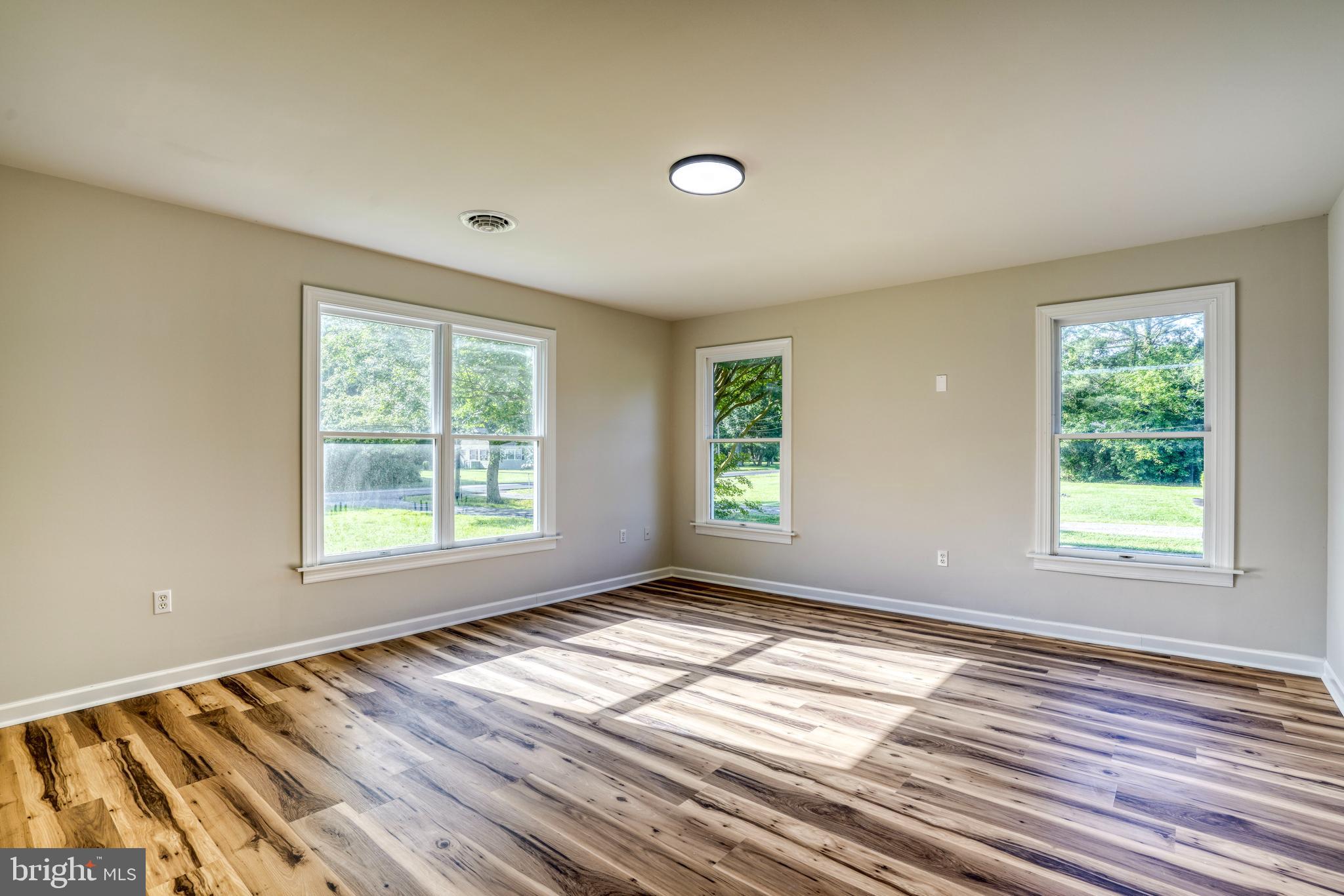 EASTON - Residential